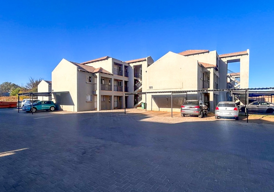 1 Bedroom Property for Sale in Waterberry Estate North West